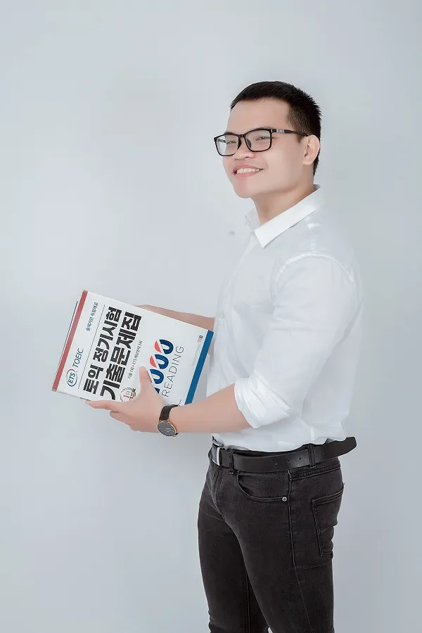 GV Đinh Nguyễn Hoàng